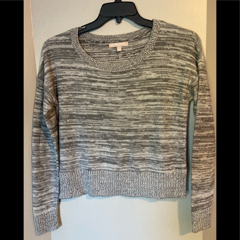 Banana Republic Sweater *HOST PICK